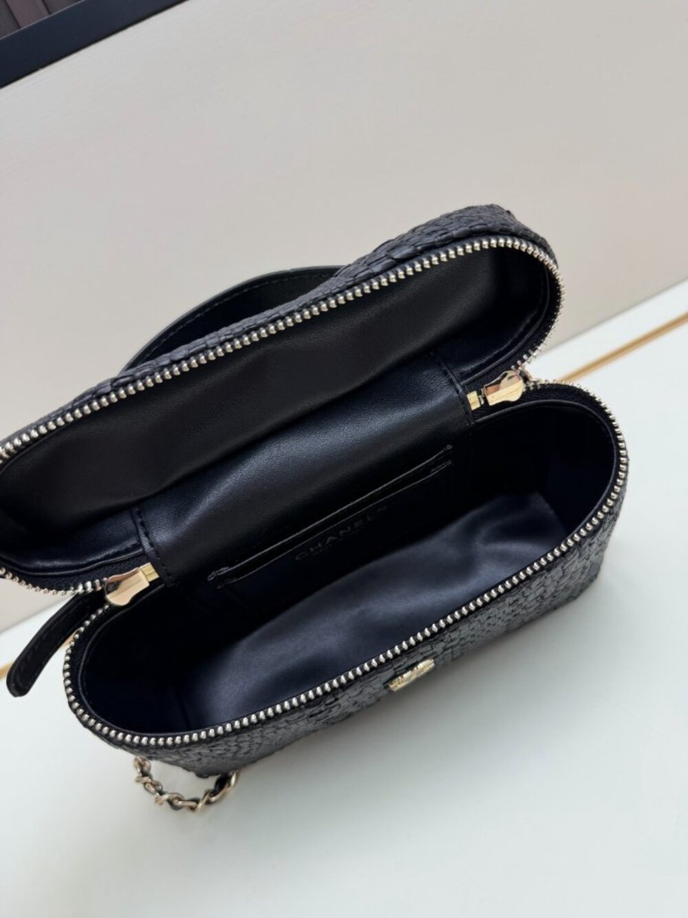 Chanel Classic Long Vanity With Chain Braided Raffia & Gold - Picture 7 of 7